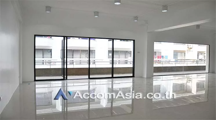  2  Office Space For Rent in Sukhumvit ,Bangkok BTS Phra khanong at Park Avenue AA14002